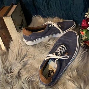 Men’s size 9.5 blue Vans